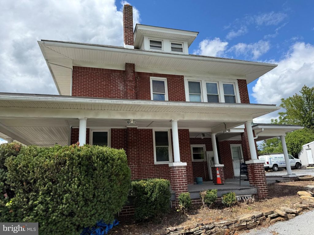 6271 PERKIOMEN AVE, Birdsboro, PA 19508
