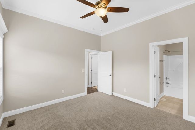 69 Meadows Rd, Hillsboro, TN 37342