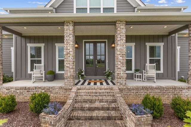 69 Meadows Rd, Hillsboro, TN 37342