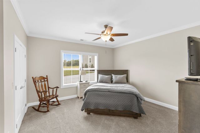 69 Meadows Rd, Hillsboro, TN 37342