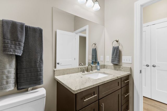 69 Meadows Rd, Hillsboro, TN 37342