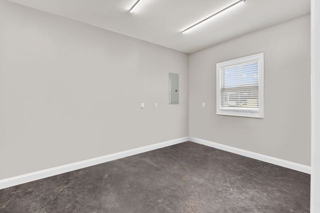 69 Meadows Rd, Hillsboro, TN 37342