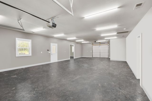 69 Meadows Rd, Hillsboro, TN 37342