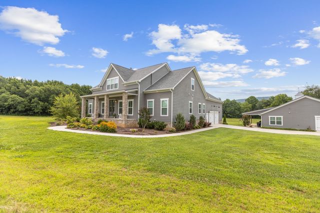 69 Meadows Rd, Hillsboro, TN 37342