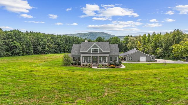 69 Meadows Rd, Hillsboro, TN 37342