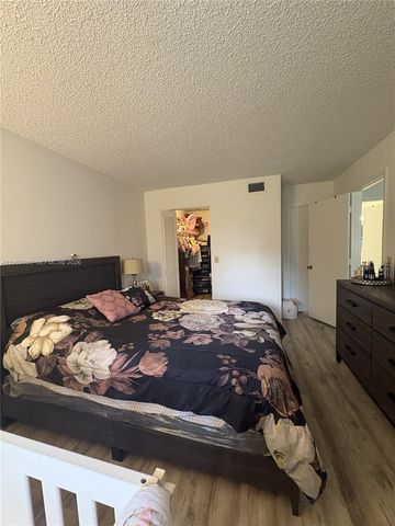 721 Sunny Pine Way C2, Green Acres, FL 33415