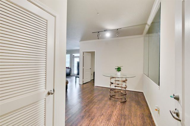 1711 Old Spanish Trail 128, Houston, TX 77054