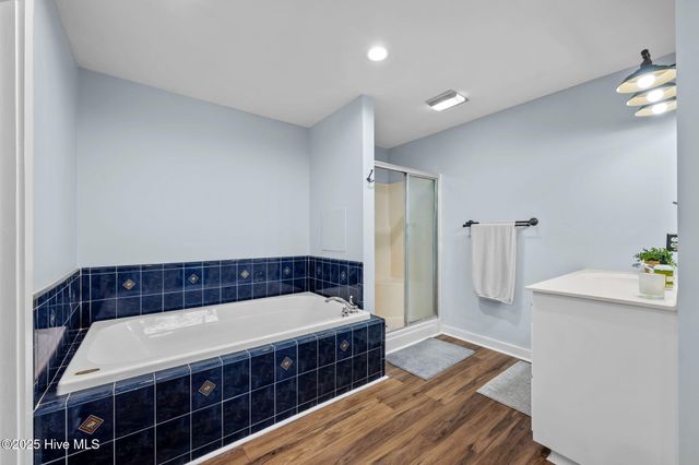 2007 Royal Pines Drive, New Bern, NC 28560