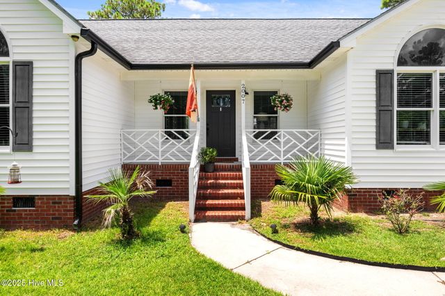 2007 Royal Pines Drive, New Bern, NC 28560