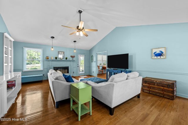 2007 Royal Pines Drive, New Bern, NC 28560