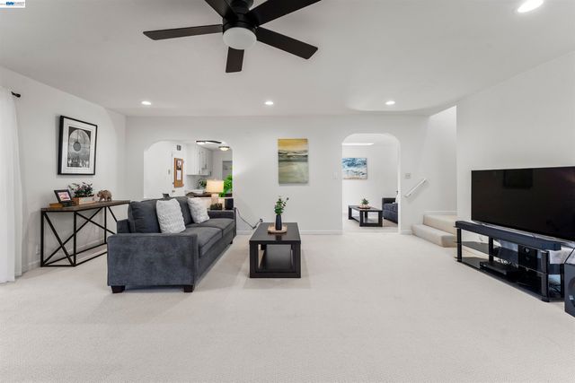 43143 Gatewood St, Fremont, CA 94538
