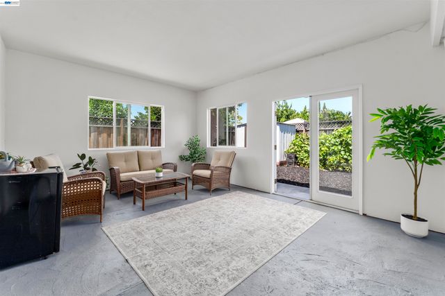 43143 Gatewood St, Fremont, CA 94538