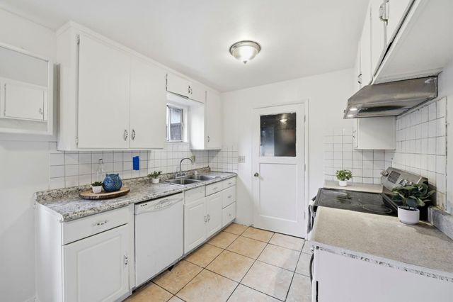 866 McCreery Avenue, San Jose, CA 95116