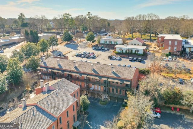 235 Founders Mill Court, Roswell, GA 30075