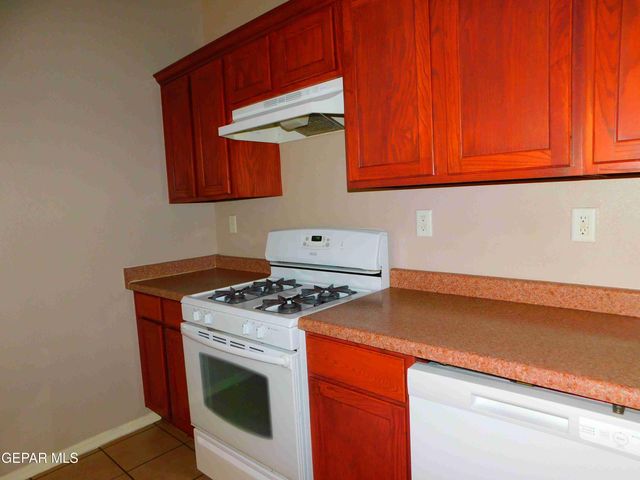 11975 DIANA CANDIA Lane A, El Paso, TX 79936