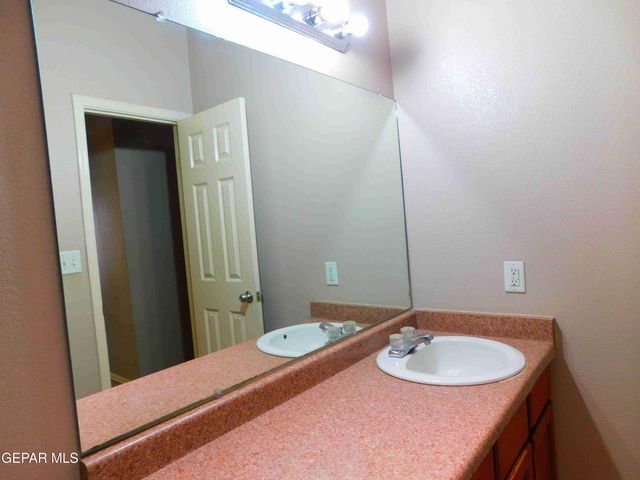 11975 DIANA CANDIA Lane A, El Paso, TX 79936
