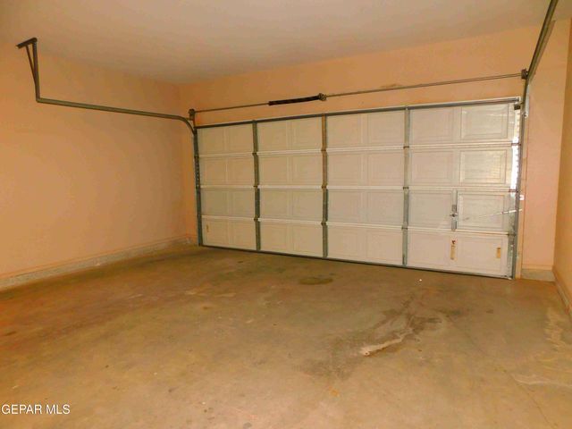 11975 DIANA CANDIA Lane A, El Paso, TX 79936