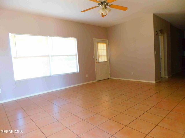 11975 DIANA CANDIA Lane A, El Paso, TX 79936