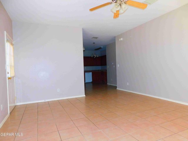 11975 DIANA CANDIA Lane A, El Paso, TX 79936