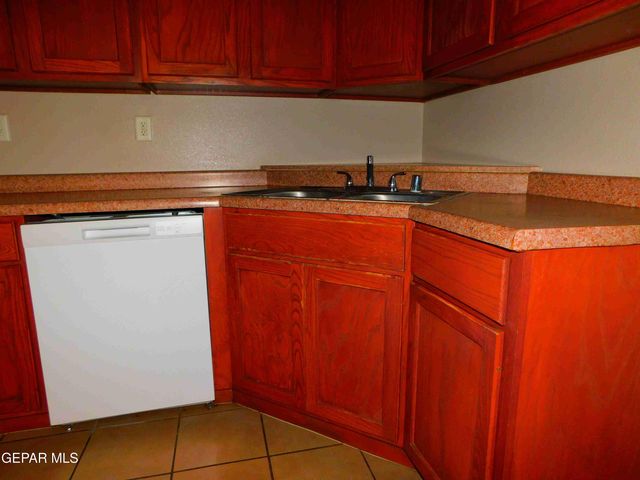 11975 DIANA CANDIA Lane A, El Paso, TX 79936