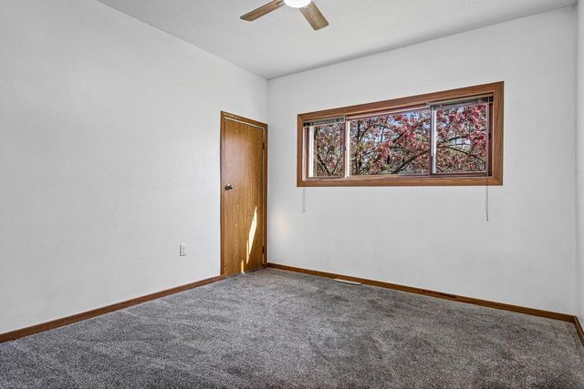 2135 Market STREET, La Crosse, WI 54601