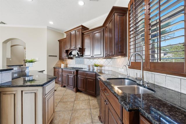 8802 Saxonwood Court, Richmond, TX 77469