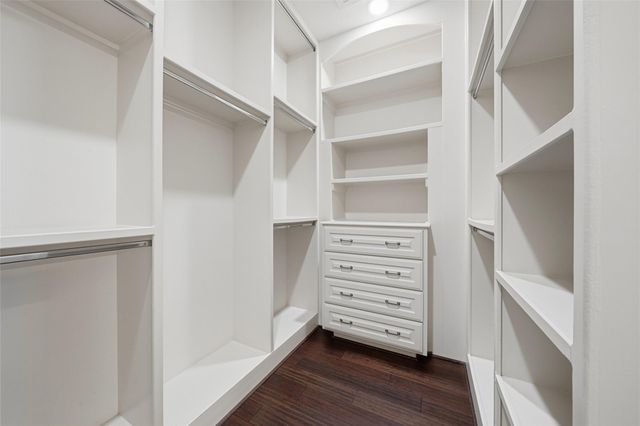 8802 Saxonwood Court, Richmond, TX 77469