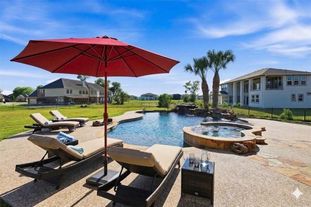 8802 Saxonwood Court, Richmond, TX 77469