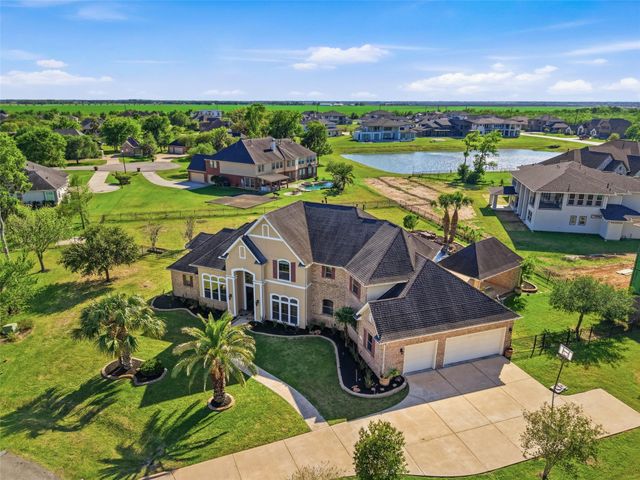 8802 Saxonwood Court, Richmond, TX 77469