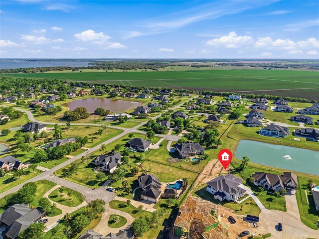 8802 Saxonwood Court, Richmond, TX 77469