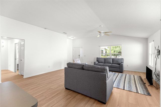 2418 HOPESPRING LOOP, The Villages, FL 32162