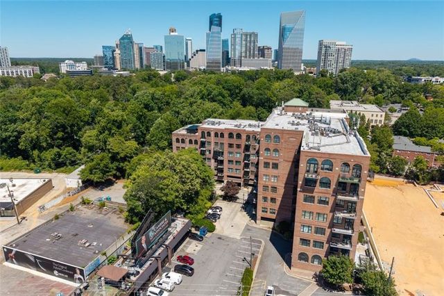 3235 Roswell Road NE 402, Atlanta, GA 30305