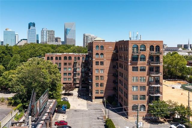 3235 Roswell Road NE 402, Atlanta, GA 30305