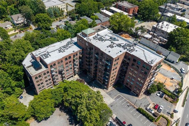 3235 Roswell Road NE 402, Atlanta, GA 30305