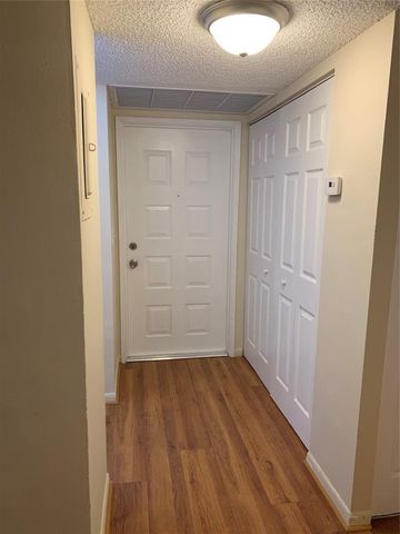 10038 Twin Lakes Drive 10038, Coral Springs, FL 33071