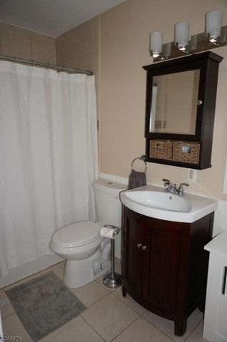 2 Linwood Ter, Caldwell Boro Twp., NJ 07006