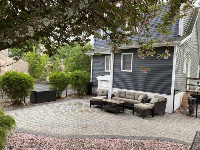 2 Linwood Ter, Caldwell Boro Twp., NJ 07006