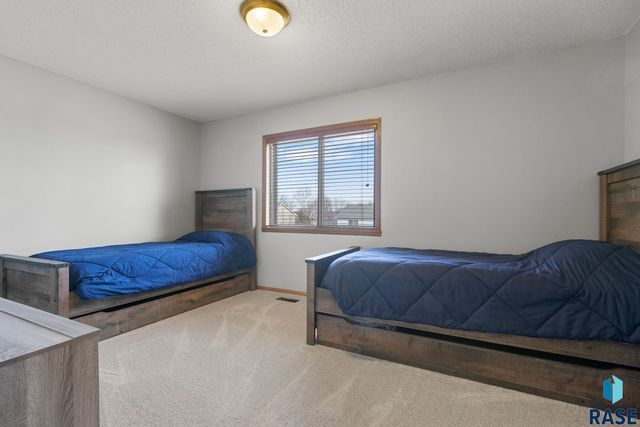 3710 E Peony Pl Place 208, Sioux Falls, SD 57103