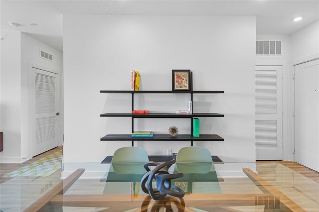 4802 S Congress Ave 507, Austin, TX 78745