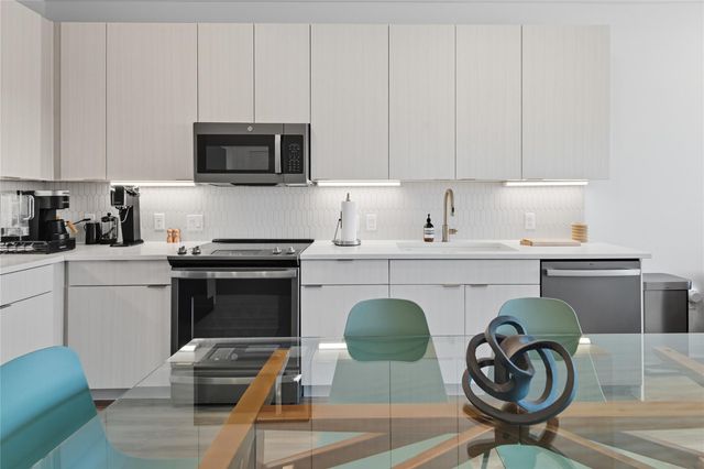 4802 S Congress Ave 507, Austin, TX 78745