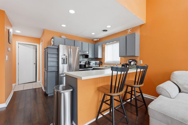 1881 Colony Dr Apt 8T, Surfside Beach, SC 29575