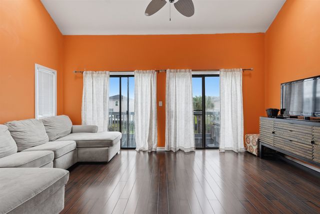 1881 Colony Dr Apt 8T, Surfside Beach, SC 29575