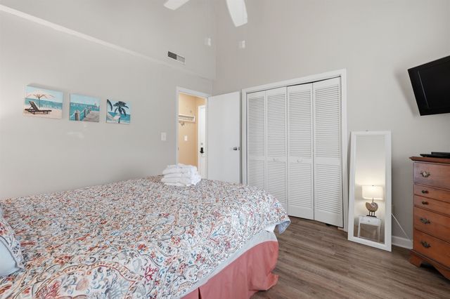 1881 Colony Dr Apt 8T, Surfside Beach, SC 29575