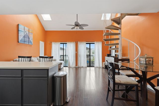 1881 Colony Dr Apt 8T, Surfside Beach, SC 29575