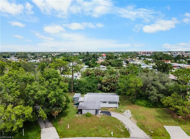 340 Timbruce LN NW, Port Charlotte, FL 33952