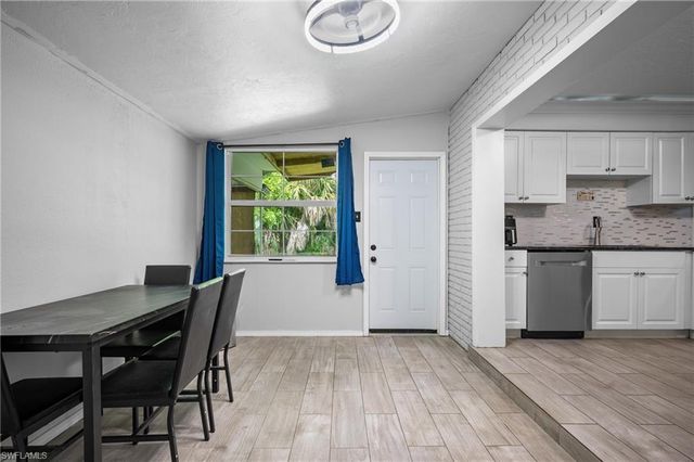 340 Timbruce LN NW, Port Charlotte, FL 33952