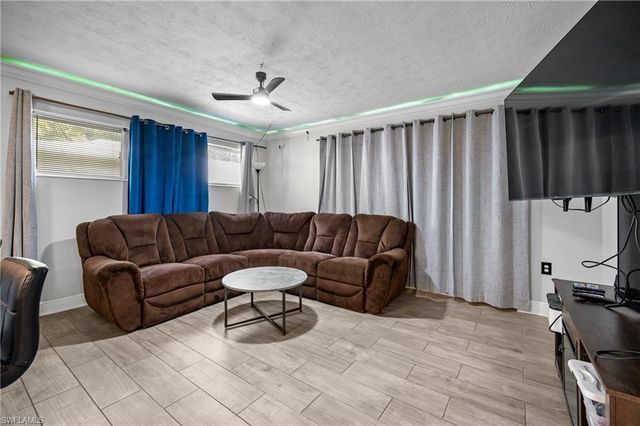 340 Timbruce LN NW, Port Charlotte, FL 33952