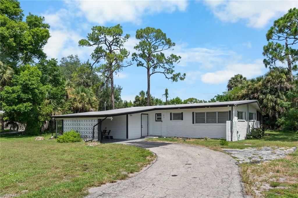 340 Timbruce LN NW, Port Charlotte, FL 33952