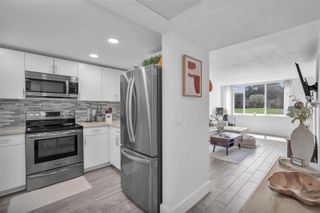 9431 Live Oak Pl 108, Davie, FL 33324