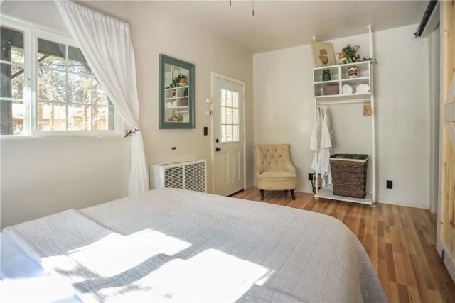 325 Hilltop Lane, Big Bear City, CA 92314